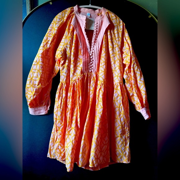 Dresses & Skirts - Pink and orange Patterned  balloon sleeve Dress